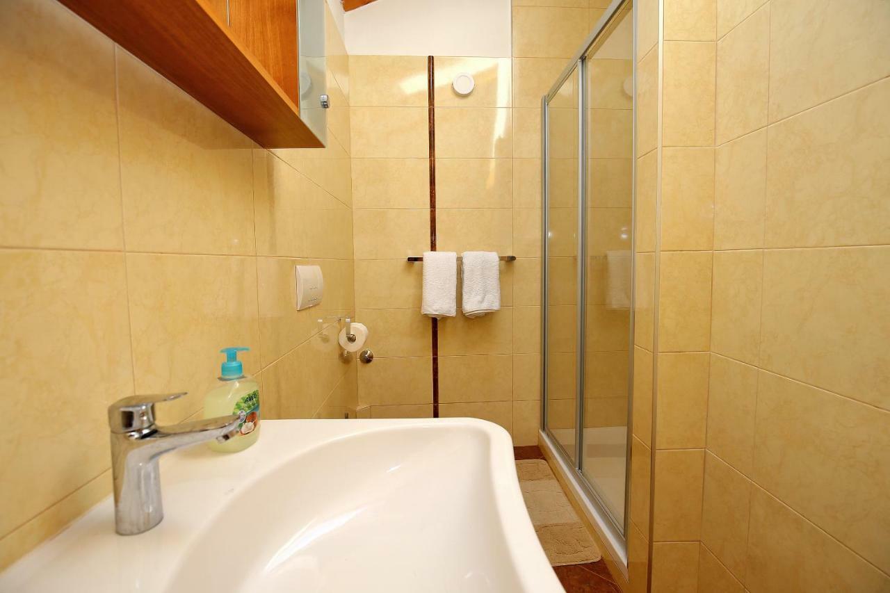 Julijana Apartment Zadar Bagian luar foto